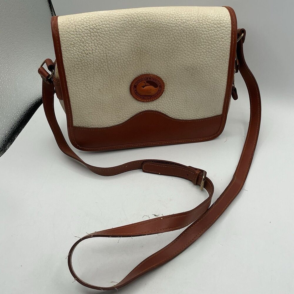 Vintage Dooney & Bourke AWL Ivory Tan Leather Crossbody Messenger Shoulder Bag